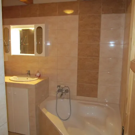 Hotel Kinga House