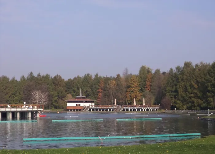 Kinga House 게스트하우스 4*