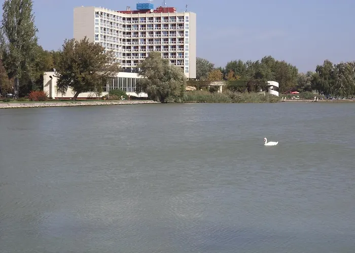 בית הארחה Kinga House 4*