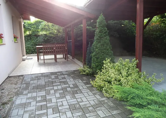 게스트하우스 Kinga House 케츨리