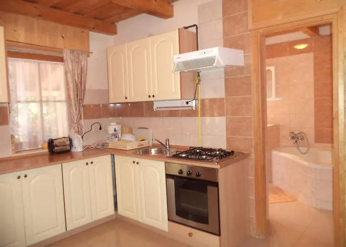 게스트하우스 Kinga House 케츨리