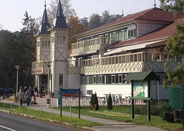 Kinga House בית הארחה